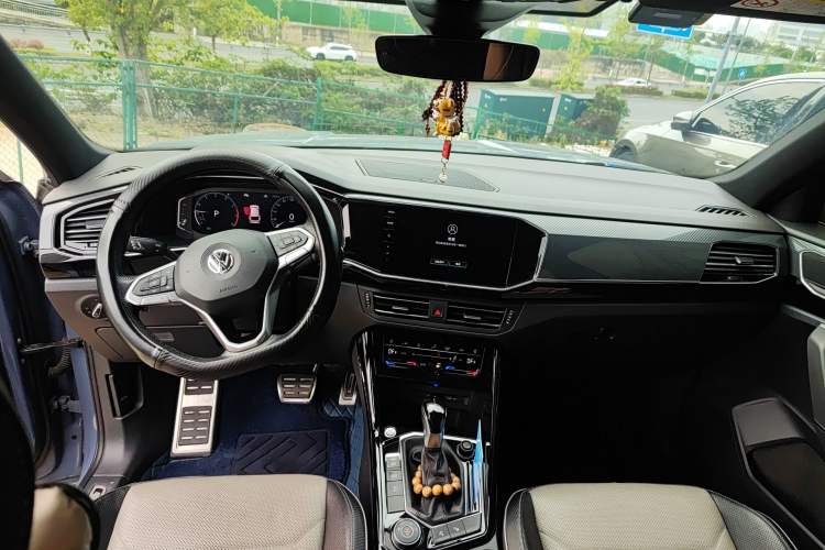 Used Volkswagen Tayron X 2020 380TSI Four-Wheel Drive Prestige Connected Version Center Console