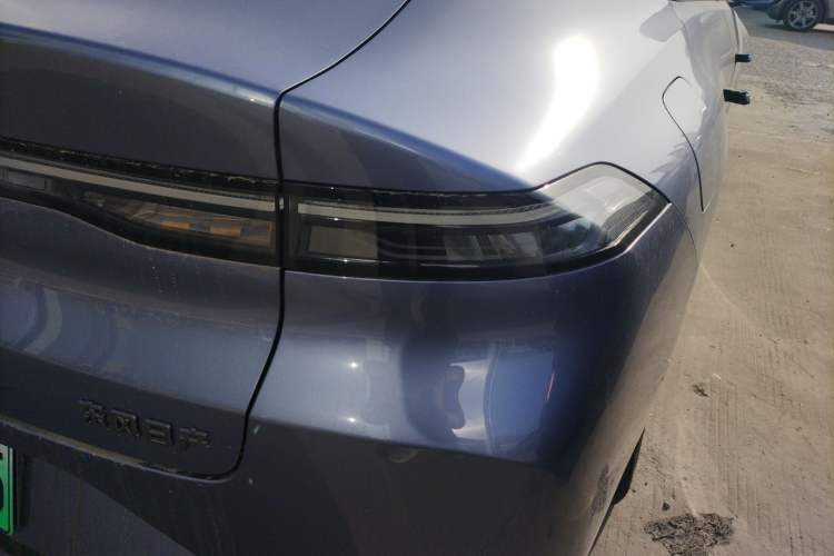 Used Nissan N6 2026 Model 180 Max Right Rear Taillight