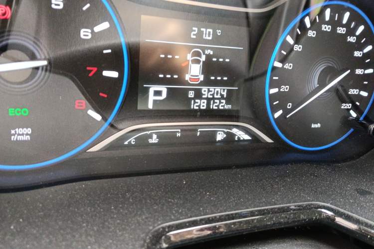 Used GAC Trumpchi GS4 2018 235T Automatic Two-Wheel Drive Luxury Smart Connectivity Millionth Anniversary Edition Odometer Close Up