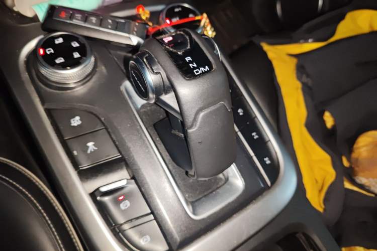 Used Tank 300 2021 Off-Road Edition 2.0T Conqueror Gear Lever