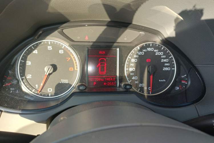 Used Audi Q5 2012 2.0TFSI Technology Model Instrument Cluster