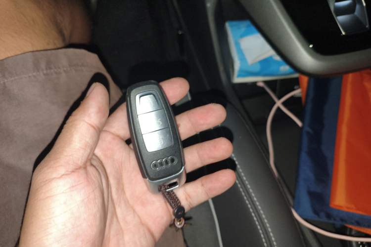 Used Audi Q5 e-tron 2023 40 e-tron Starry Edition Mecha Kit