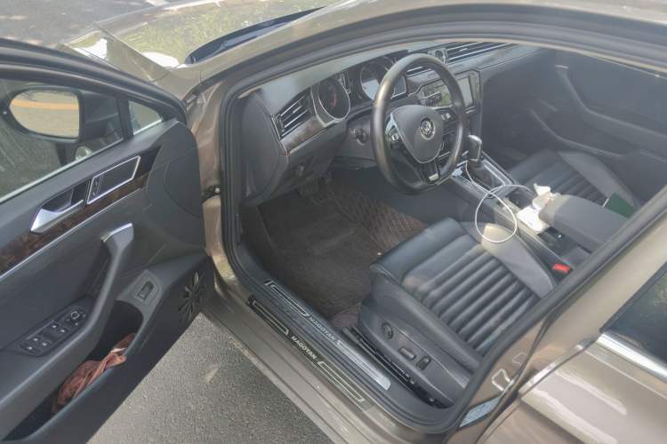 Used Volkswagen Magotan 2019 330TSI DSG Luxury Model China V Standard
