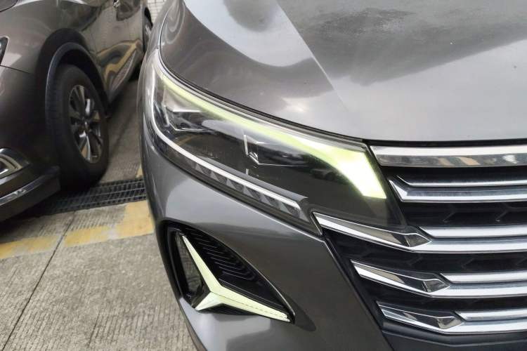 Used GAC Trumpchi GS4 2021 270T Automatic Smart Connectivity Technology Edition Right Front Headlight