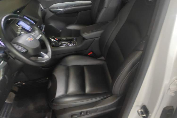 Used Cadillac XT4 2021 28T Two-Wheel Drive Luxury Version