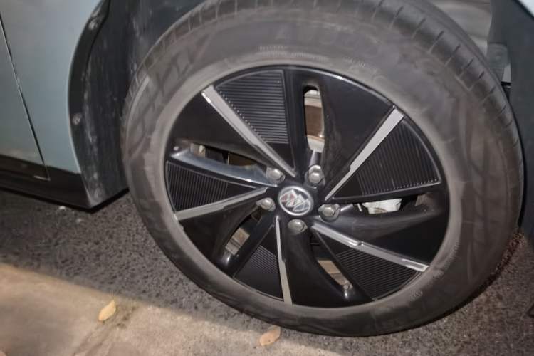 Used Buick Velite 6 2024 430km Comfort Edition Right Front Wheel Hub