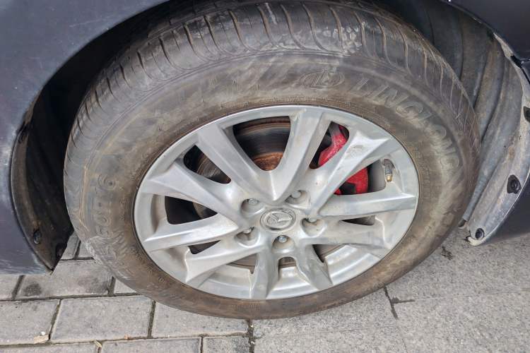 Used Mazda 3 Axela 2014 Sedan 1.5L Automatic Luxury Model