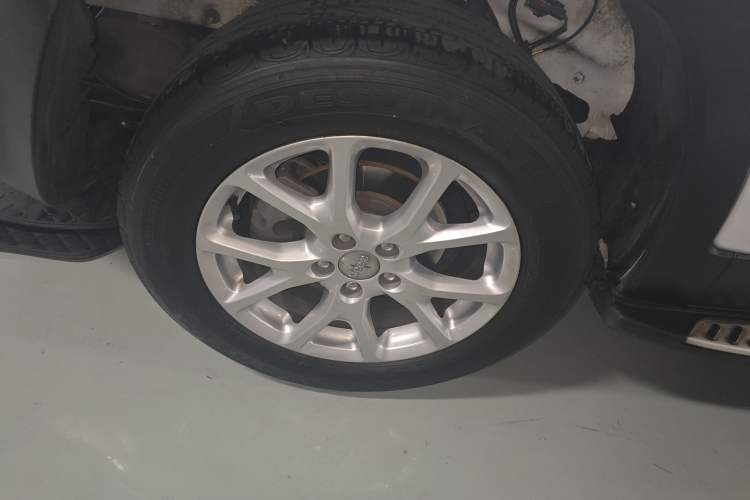 Used Jeep Cherokee 2016 2.4L Leading Edition
