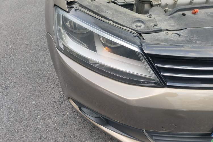 Used Volkswagen Sagitar 2012 1.6L Automatic Comfort Edition
