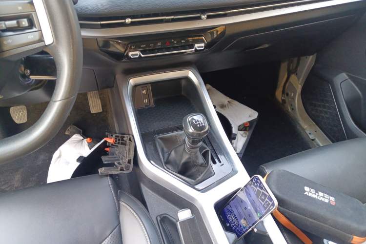 Used Wuling Jiachen 2022 1.5L Manual Comfort Edition