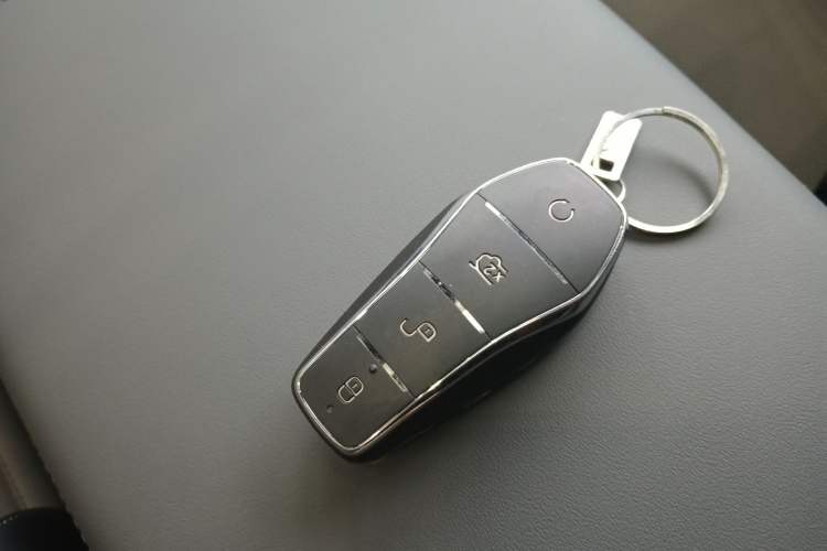 Used BYD Qin L 2025 DM-i Smart Drive 120KM Superior Model