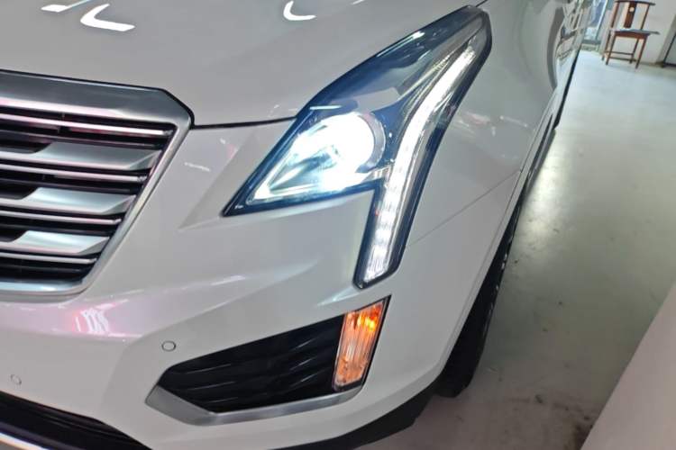 Used Cadillac XT5 2018 25T Luxury Model