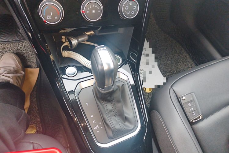 Used Volkswagen T-ROC 2020 280TSI DSG Two-Wheel Drive Comfort Version