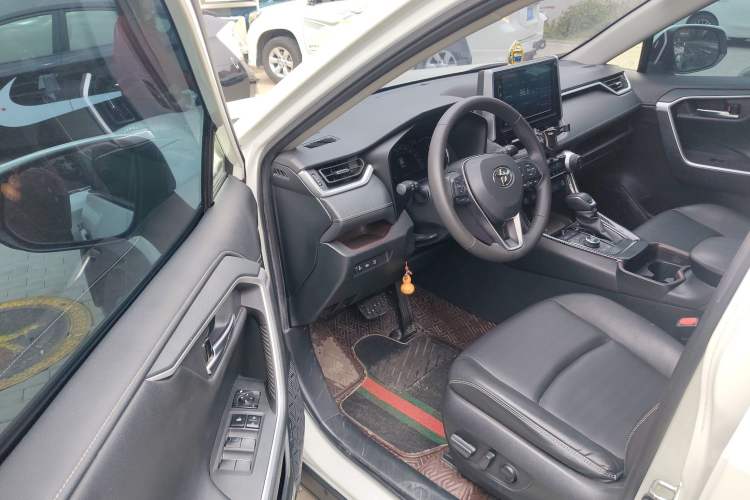 Used Toyota RAV4 2020 2.0L CVT Four-Wheel Drive Prestige Edition Driver Seat