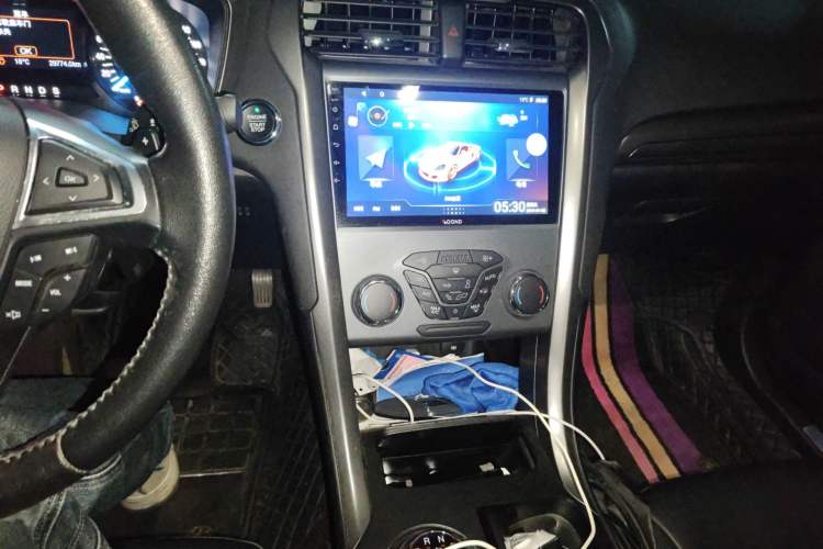 Used Ford Mondeo 2018 EcoBoost 180 Smart Control Fashion Model China V Standard Audio And AC Panel