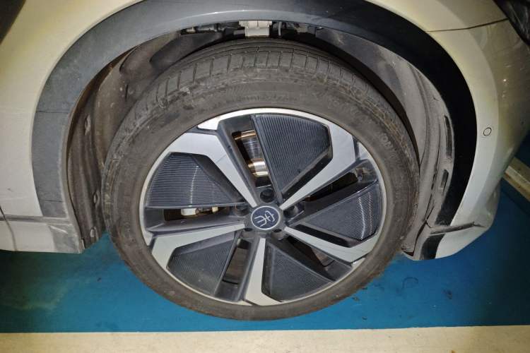 Used BYD Song L EV 2024 662 km Excellence Version
