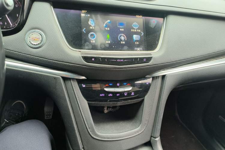 Used Cadillac XT5 2018 28E Four-Wheel Drive Tech Version Audio And AC Panel