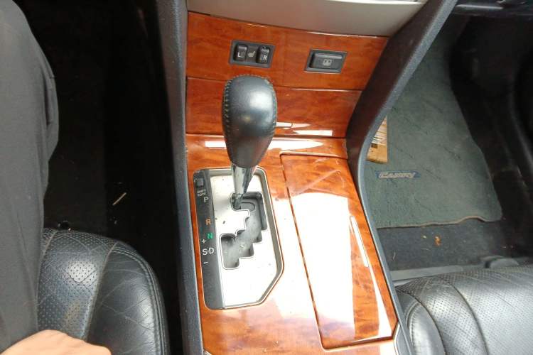 Used Toyota Camry 2007 240V Supreme Edition