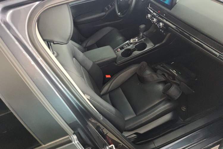 Used Honda Civic 2023 240TURBO CVT Dynamic Edition
