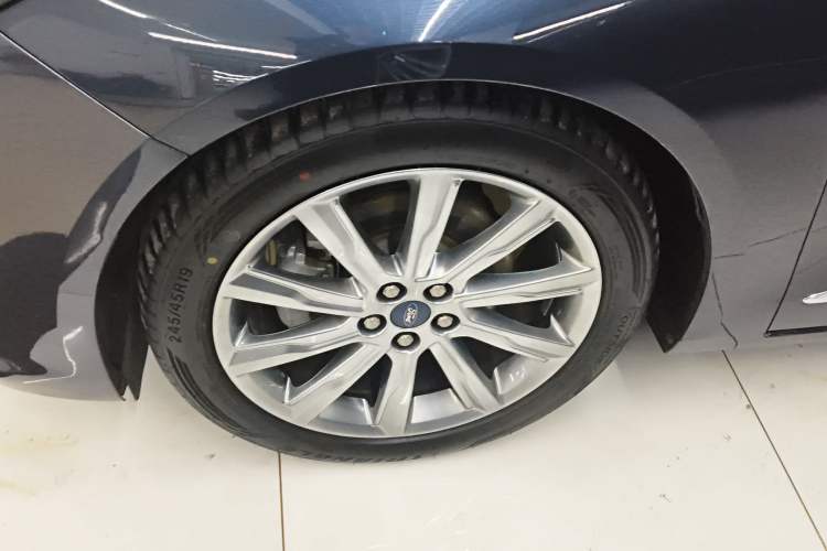 Used Ford Taurus 2019 EcoBoost 245 Premium Edition