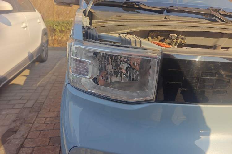 Used Wuling Hongguang MINIEV 2021 Macaron Fashion Model Lithium Iron Phosphate