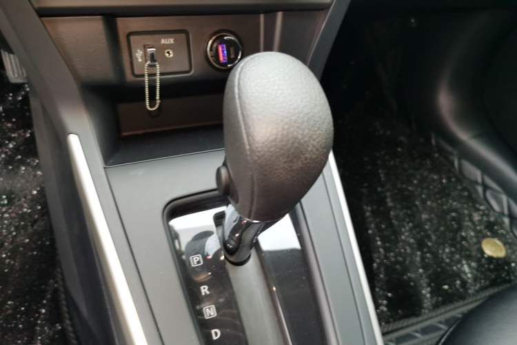 Used Nissan Sylphy 2022 Classic 1.6XE CVT Comfort Edition Gear Lever