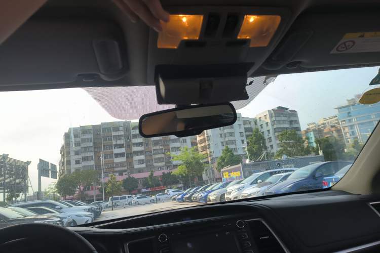 Used Toyota Highlander 2015 2.0T Four-Wheel Drive Ultimate Edition 7-Seater