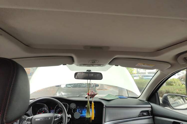 Used Venucia T70 2018 2.0L CVT Smart Enjoyment Version Headliner