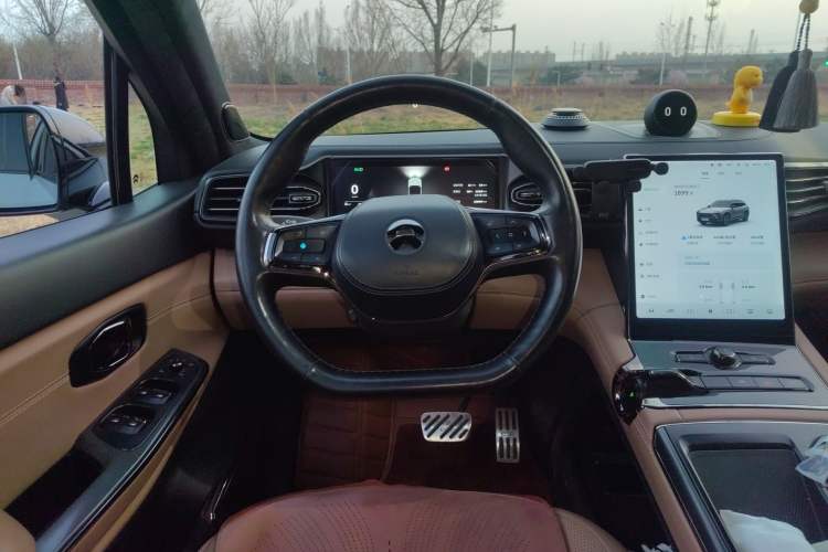 Used Nio ES8 2020 580 km Range Signature Edition Six-Seater Version
