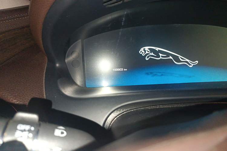 Used Jaguar XJ 2015 XJL 2.0T Elegance Business 80th Anniversary Limited Edition Odometer Close Up