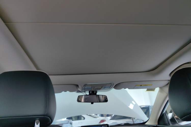 Used Changan Raeton CC 2018 1.5T Manual Luxury Model China V Standard
