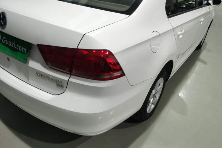 Used Volkswagen Santana 2015 1.6L Manual Fashion Edition