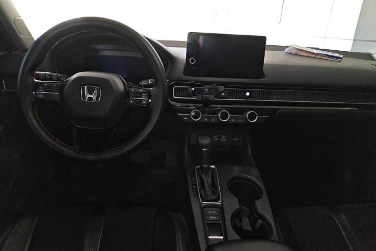 Used Honda Civic 2022 240TURBO CVT Dynamic Edition
