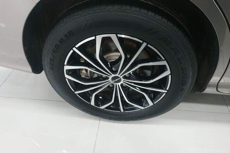 Used Roewe iMAX8 New Energy 2025 1.5T DMH Lu Zun Deluxe Edition