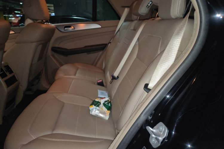 Used Mercedes-Benz M-Class 2012 ML 300