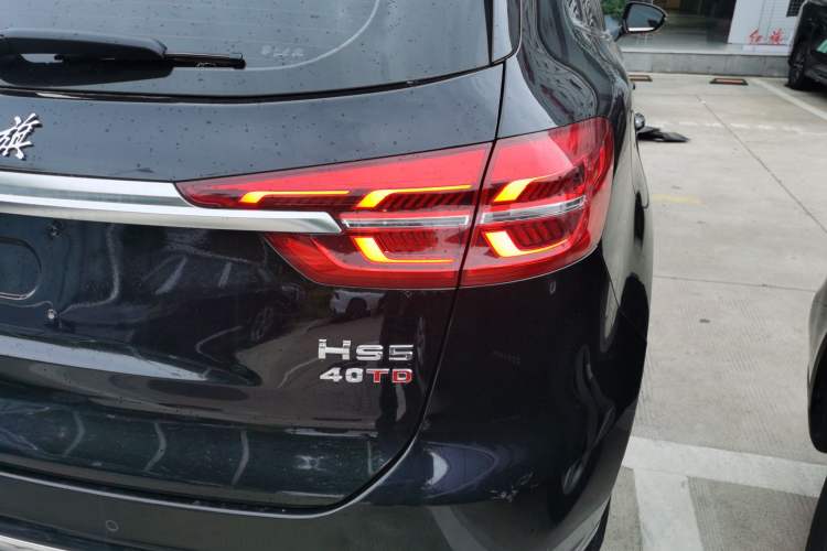 Used Hongqi HS5 2022 Revised Version 2.0T Smart Connect Flagship Edition

