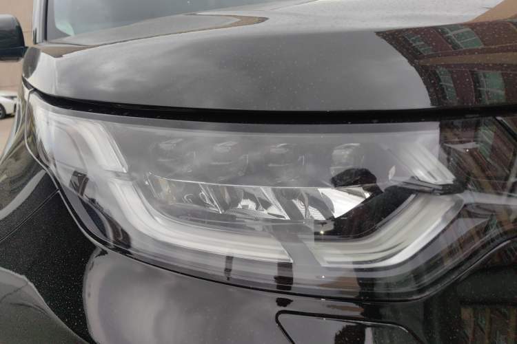 Used Land Rover Discovery 2017 3.0 SC V6 SE