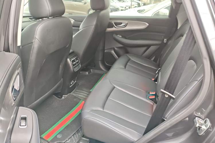 Used Roewe RX5 2023 PLUS 330TGI Automatic Trendsetting Smart Edition