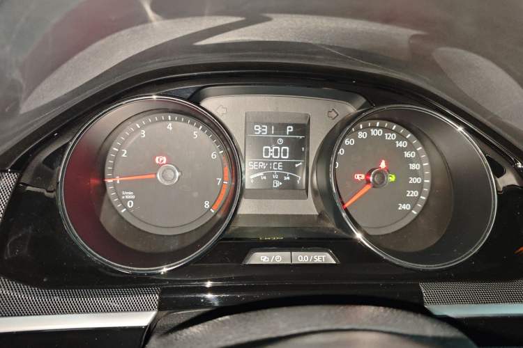 Used Volkswagen C-TREK 2018 1.5L Automatic Luxury Edition