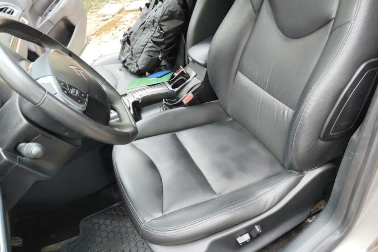 Used Citroen C4L 2015 1.6T Automatic Prestige Edition Left Front Seat