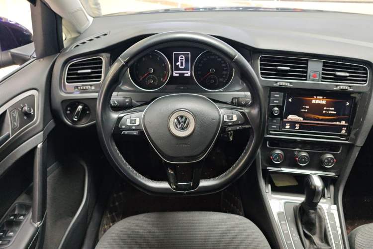 Used Volkswagen Golf 2019 280TSI DSG Comfort Version China VI Standard
