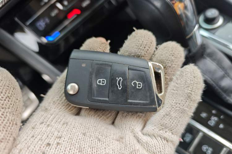 Used Volkswagen Bora 2023 300TSI DSG Prestige Edition Interior 1