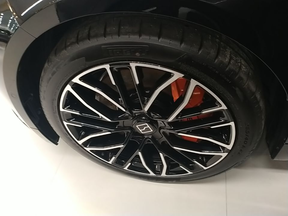 Zeekr 001 2025 YOU Edition 100 kWh All-Wheel Drive — снимка 10
