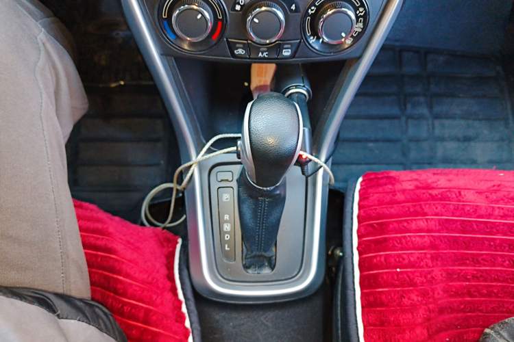 Used Suzuki S-Cross 2015 1.6L CVT Two-Wheel Drive Entry-Level Trim