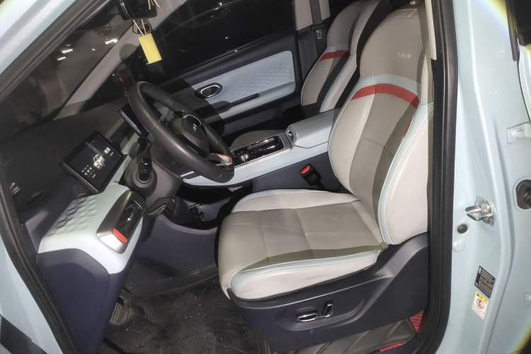 Used AION Y 2021 70 Enjoyment Tech Edition