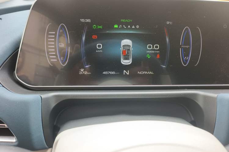 Used ORA Good Cat 2021 400km Standard Range Venus Edition Lithium Iron Phosphate Odometer Close Up