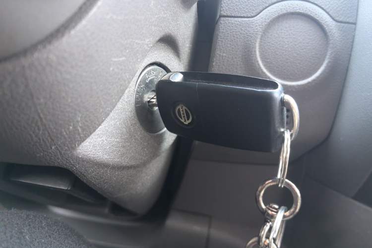 Used Nissan Sunny 2011 1.5XE Manual Comfort Edition Vehicle Key