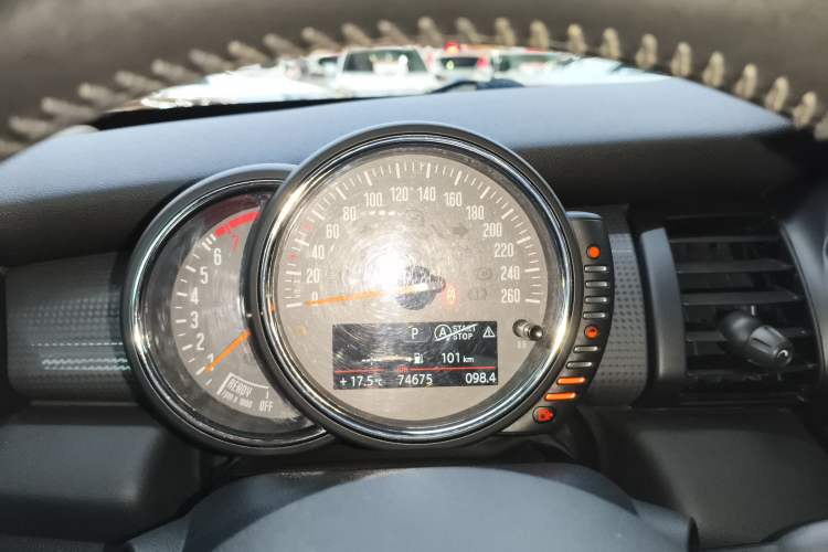 Used MINI 2016 1.5T COOPER Instrument Cluster