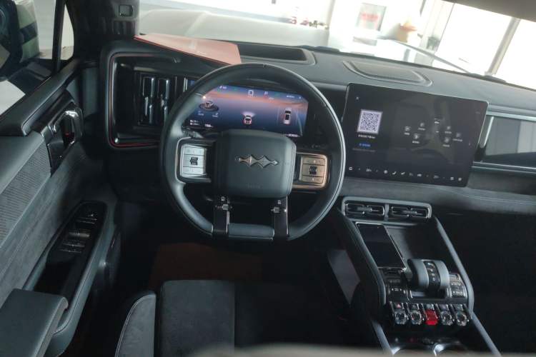 Used Formula Leopard 5 2023 Cloud Ride Flagship Edition