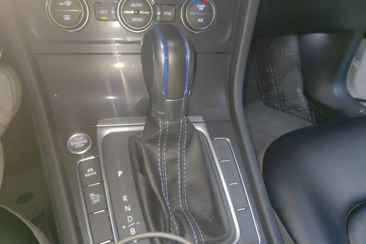 Used Volkswagen Golf Pure Electric 2020 Chari Gear Lever